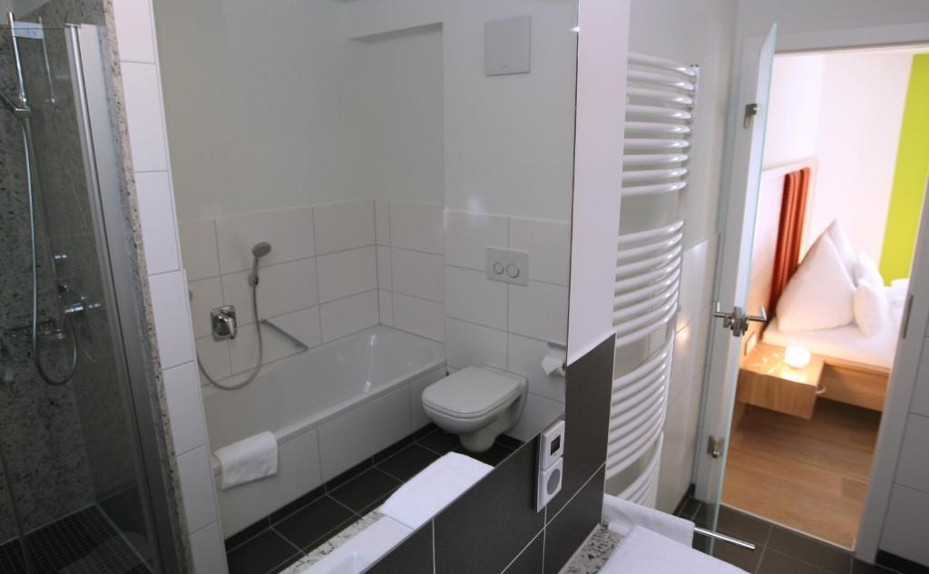 Rothweinhotel 위센브럼 객실 사진